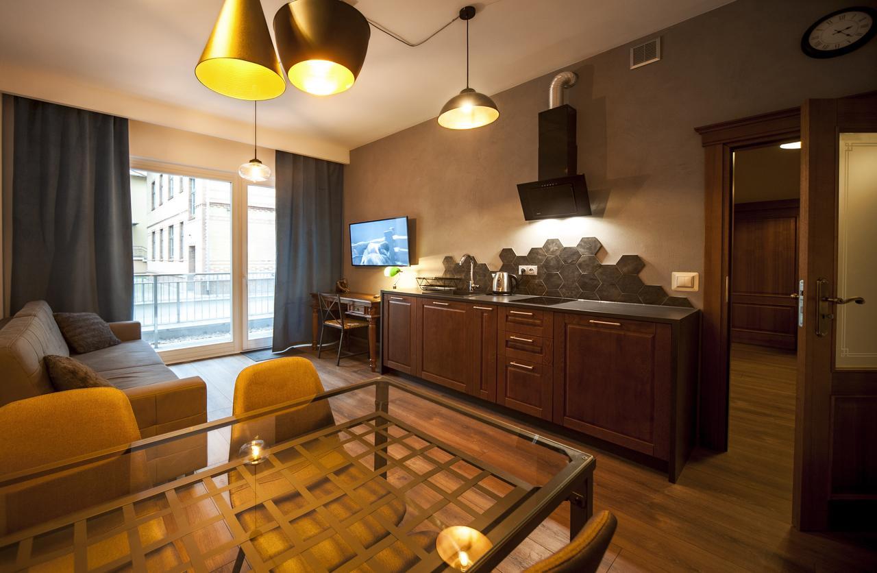 Very Berry - Orzeszkowej 10 - MTP Apartment, parking, balcony, check in 24h Posen Exterior foto