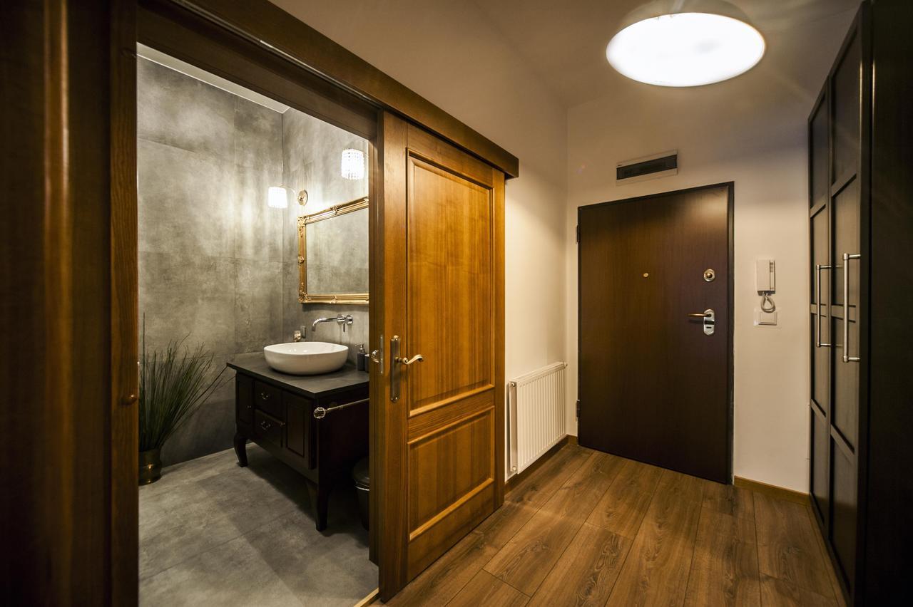 Very Berry - Orzeszkowej 10 - MTP Apartment, parking, balcony, check in 24h Posen Exterior foto